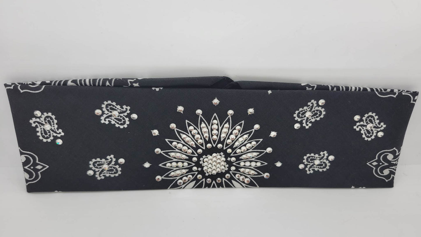 Black Paisley With Diamond Clear Austrian Crystals (Sku1920)