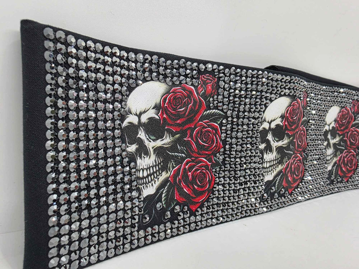 Super Duper LeeAnnette Skulls and Roses with Black Austrian Crystals (Sku4586)