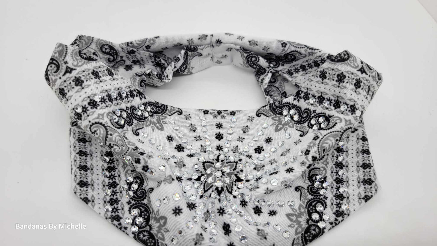 Stretchy Headband White Paisley with Clear Crystals (Sku5163)