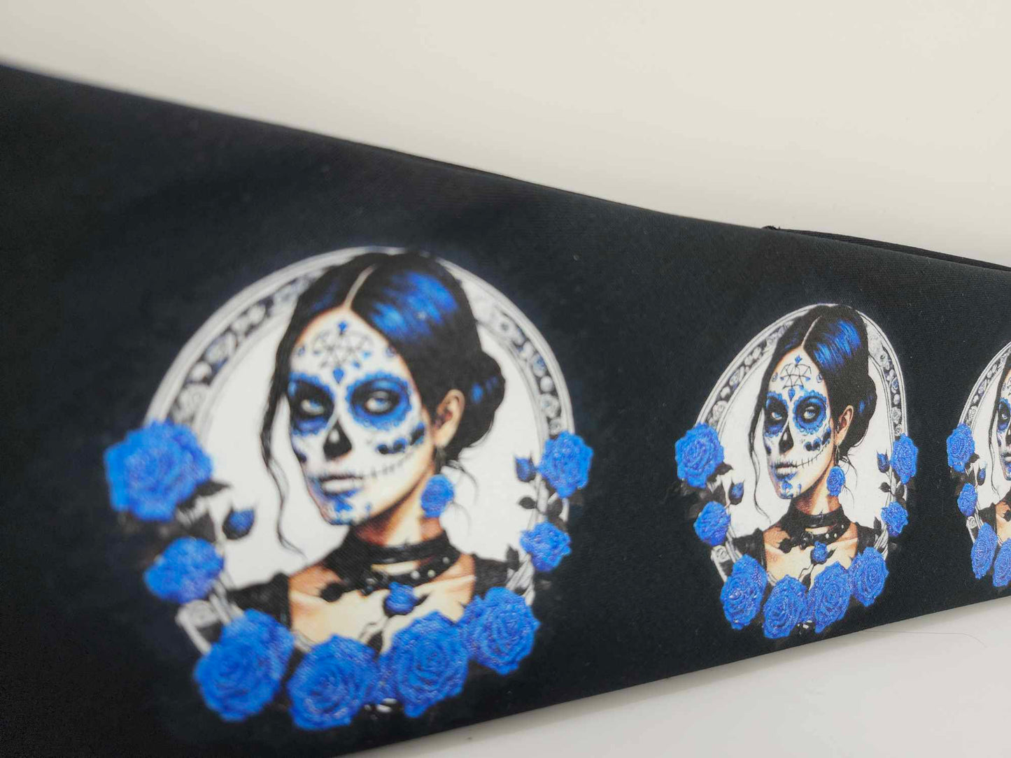 Plain Painted face Lady with Blue Roses Bandana (Sku8529)
