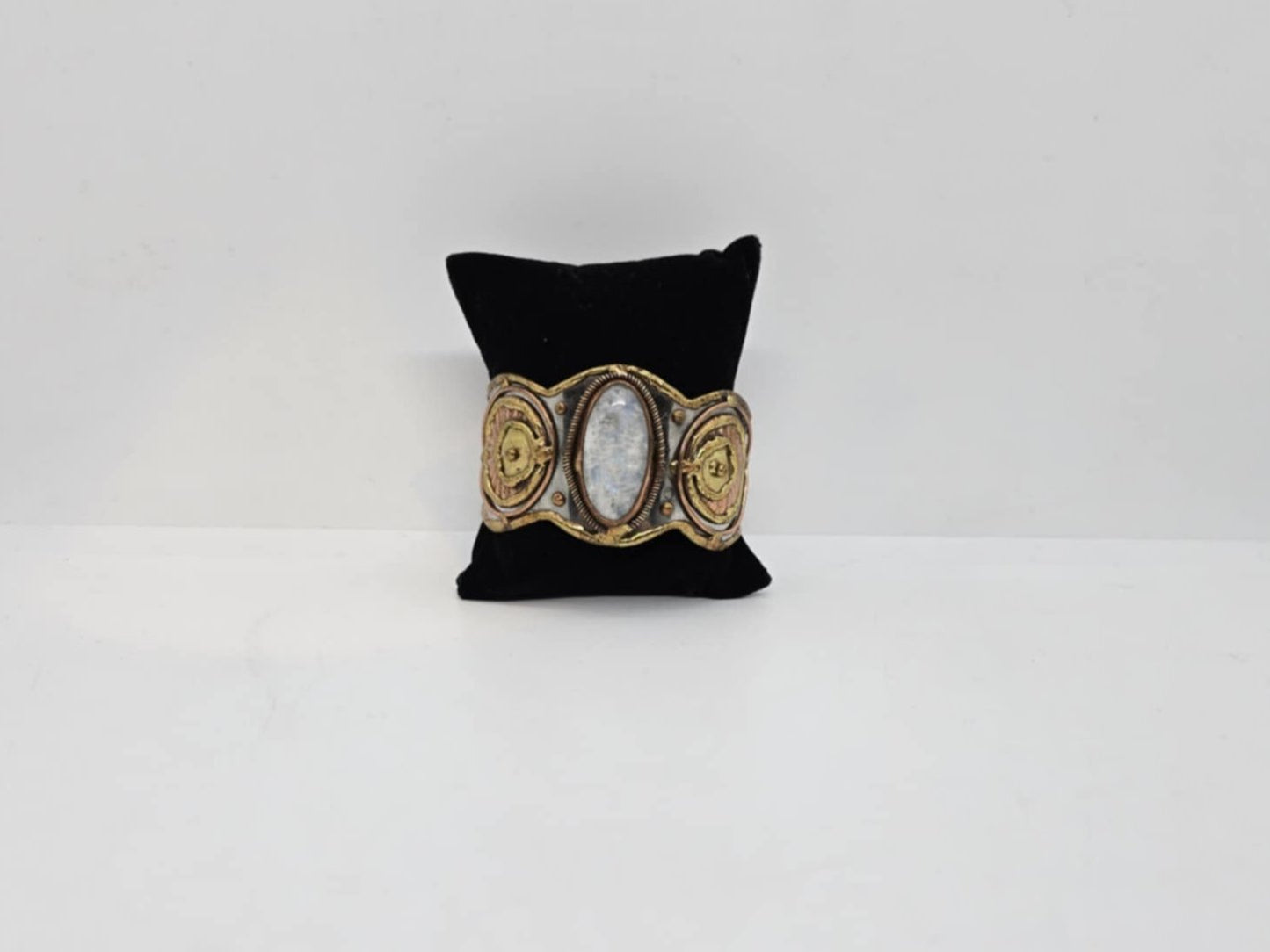Opal Like Stone Cuff Bracelet (sku8970e)