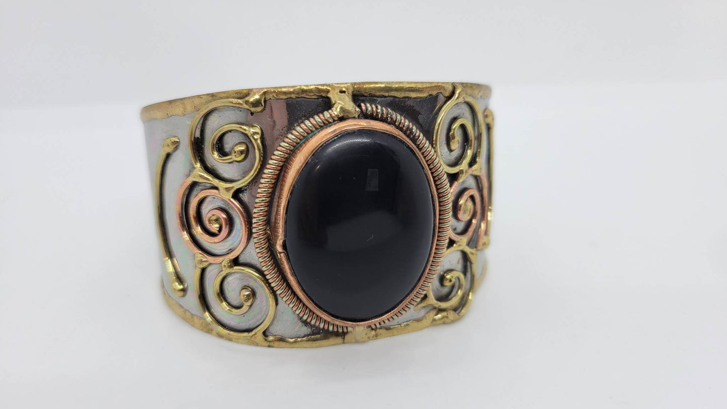 Black Stone Cuff Bracelet (sku8970f)