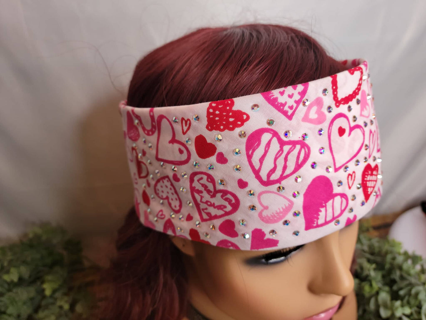 Hearts on White Bandana with Aurora Borealis Austrian Crystals (Sku1154)