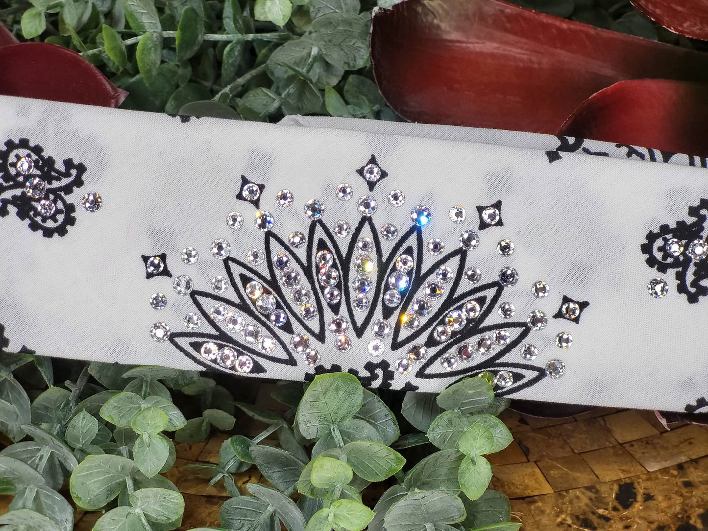 Narrow White Paisley Bandana with Diamond Clear Austrian Crystals (Sku2031)