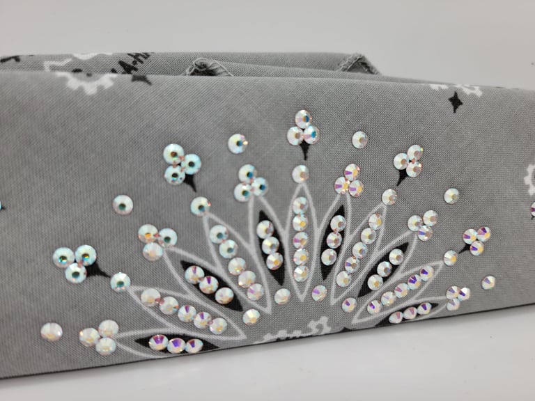 Narrow Silver Paisley Bandana with Aurora Borealis Austrian Crystals (Sku2110)