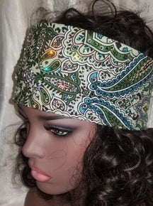 LeeAnnette Mint Indian with Light Green, Turquoise and Diamond Clear Austrian Crystals (Sku4016)