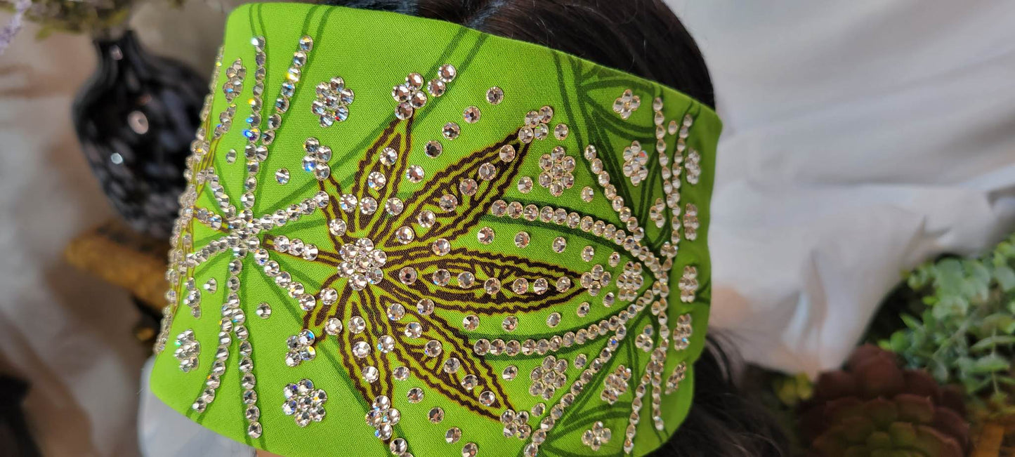 Super LeeAnnette Hemp Leaves with Diamond Clear Austrian Crystals (Sku4530)