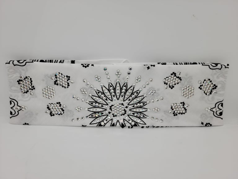 LeeAnnette White Paisley with Diamond Clear Crystals (4956)