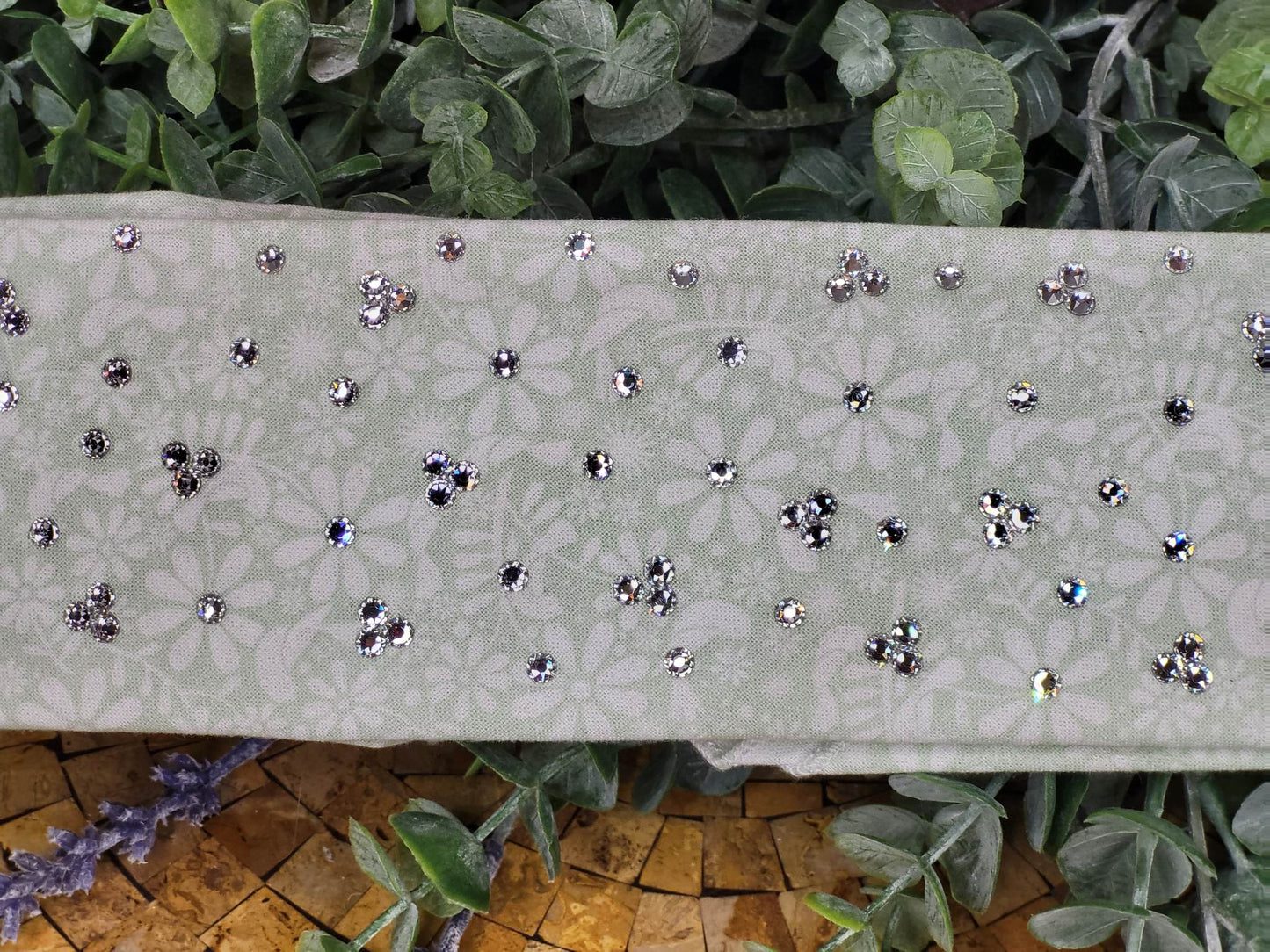 Narrow Light Green Flowers with Diamond Clear Austrian Crystals (Sku6055)