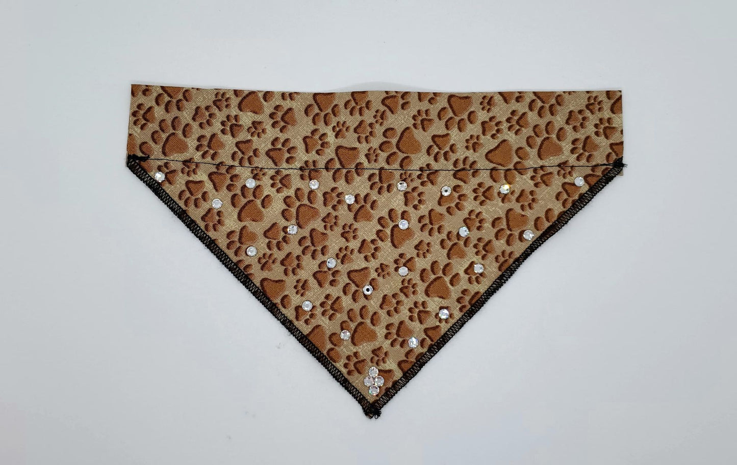 Small Doggy Dana Brown paws with Crystals