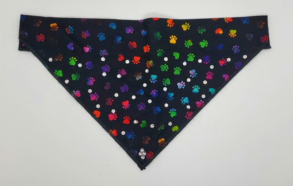 Medium Doggy Dana tie-dyed paws with and without Crystals