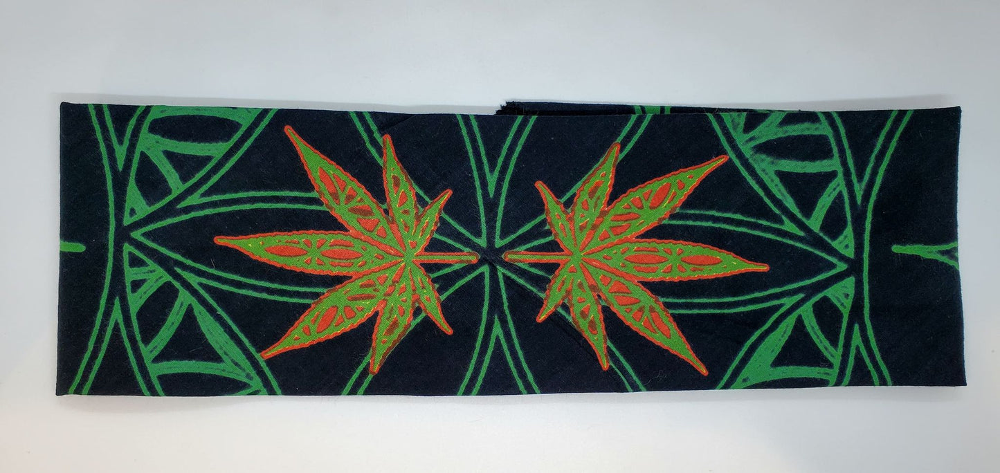 Plain Orange Pot on Green Bandana (Sku8246)