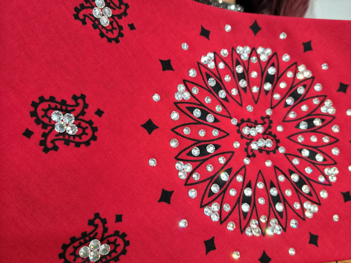 Wide Red and Black Paisley Bandana with Diamond Clear Austrian Crystals (Sku9724)