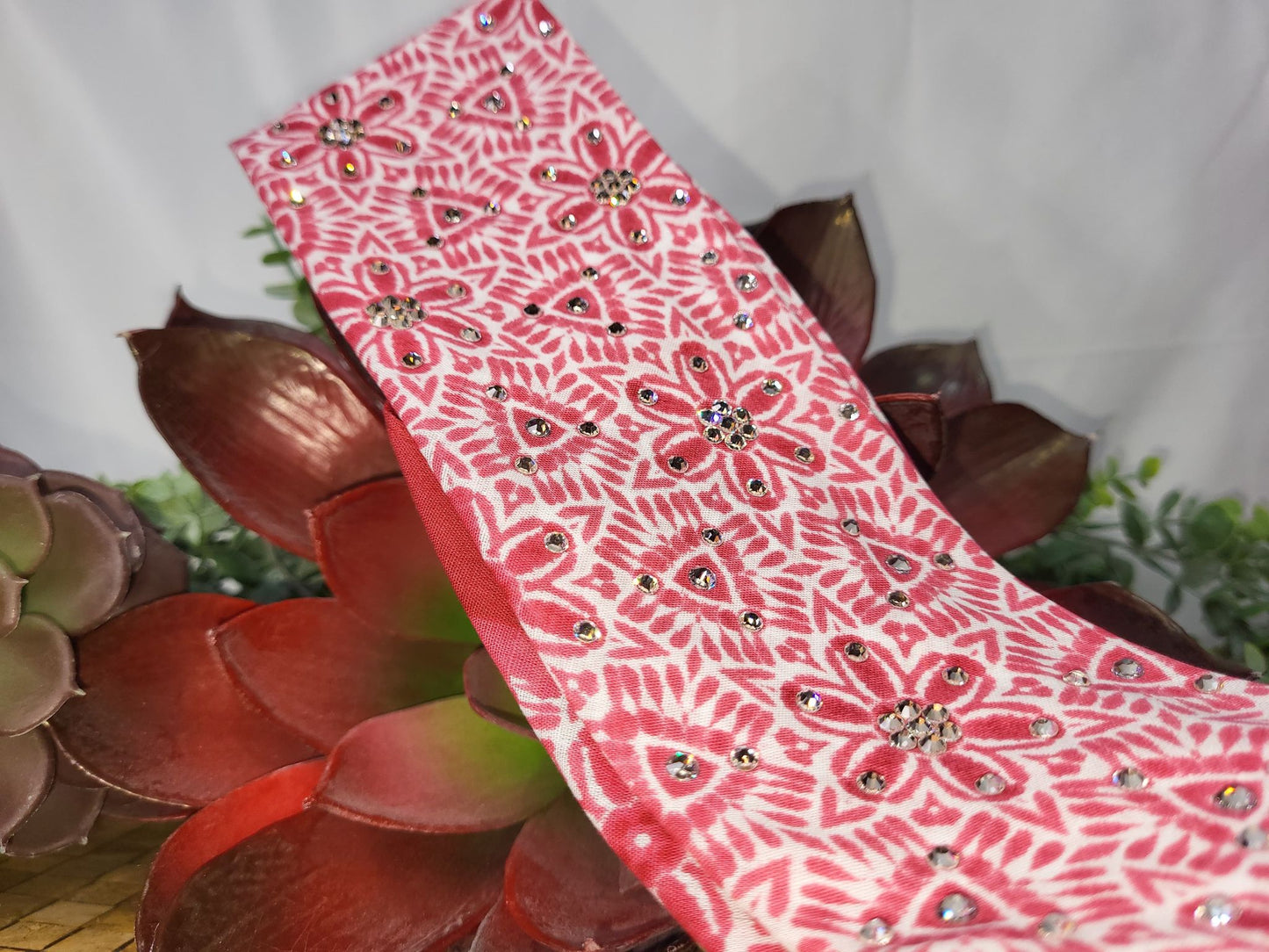 Pink Flowers with Diamond Clear Austrian Crystals (Sku9728)