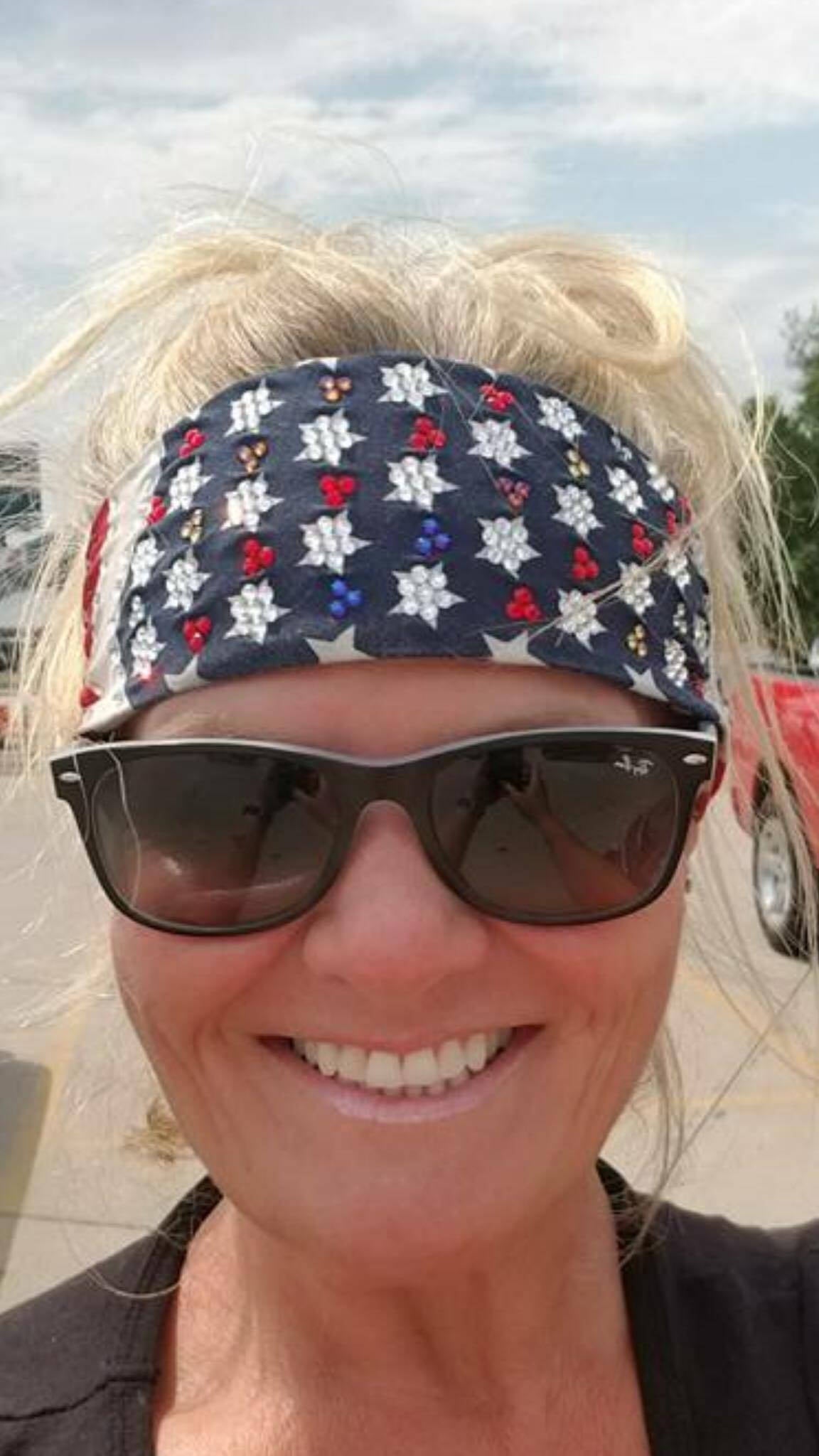 LeeAnnette American Flag Bandana Over 300 Austrian crystals (Sku4014)