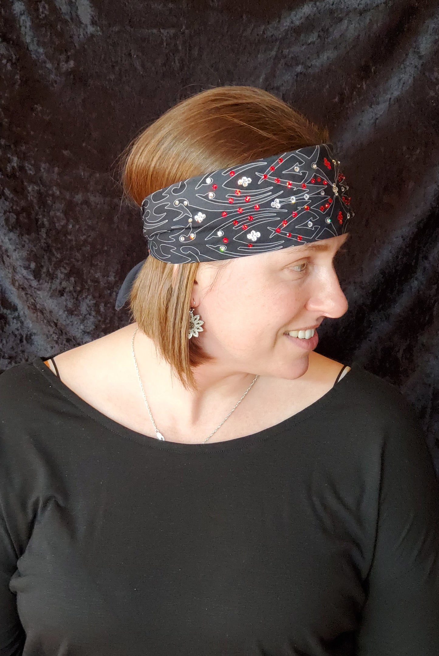 Tribal Bandana with Red and Clear Austrian Crystals (Sku1671)