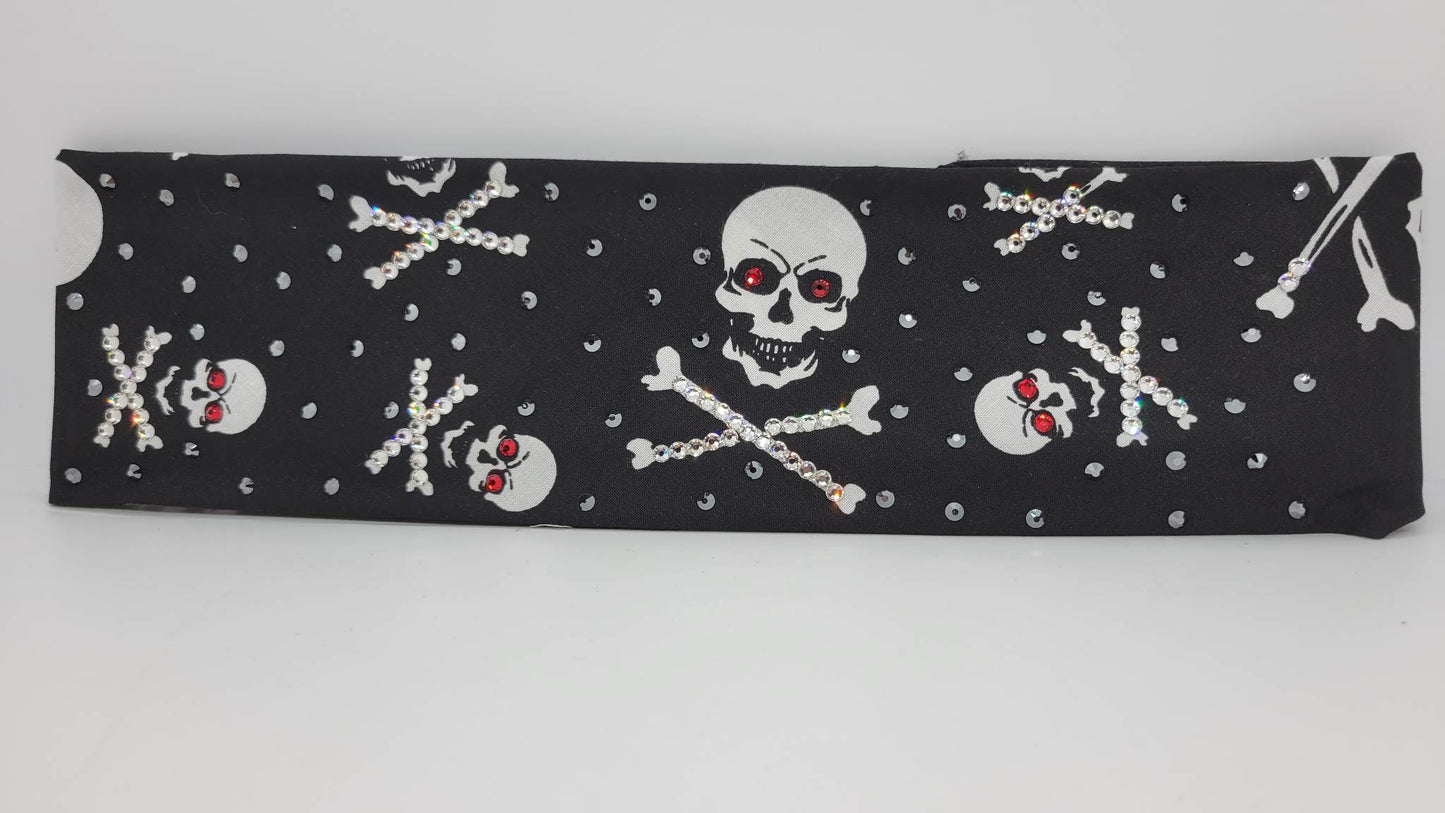 Skull and Crossbones with Red Eyes, Black and Diamond Clear Austrian Crystals (Sku1444)