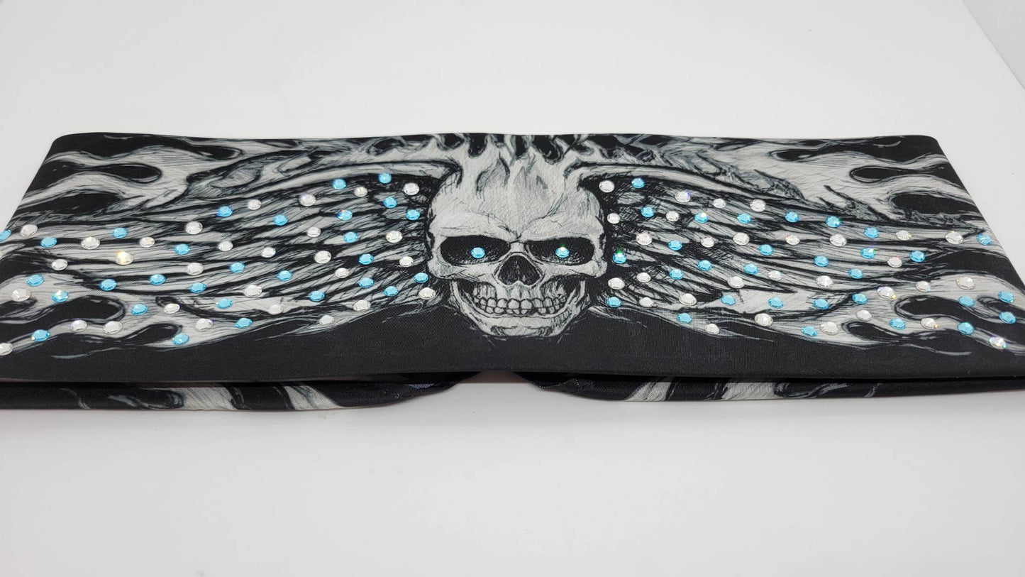 Wing Skull with Turquoise and Diamond Clear Austrian Crystals (Sku1564)