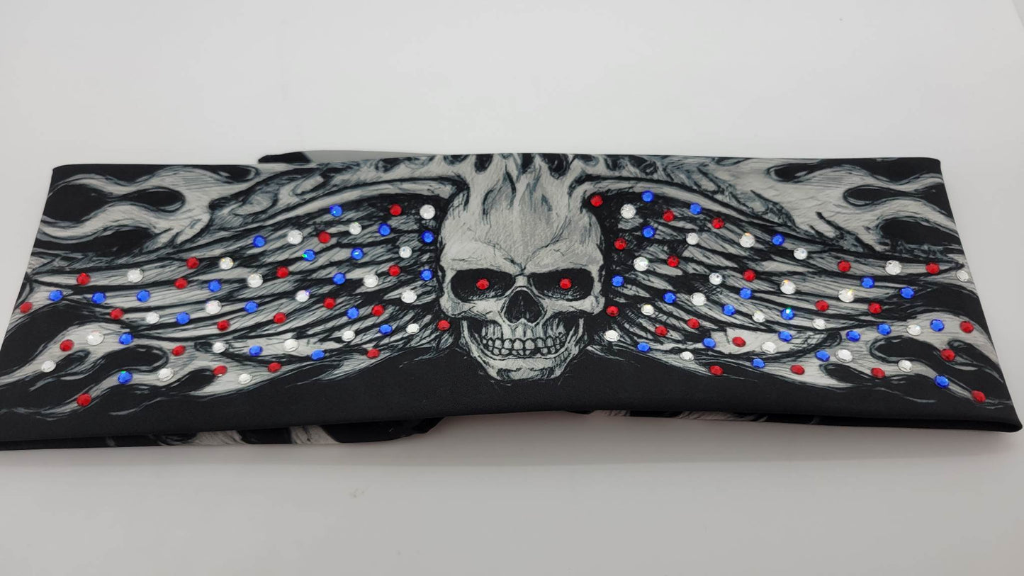 Wing Skull with Red, Blue and Diamond Clear Austrian Crystals (Sku1574)