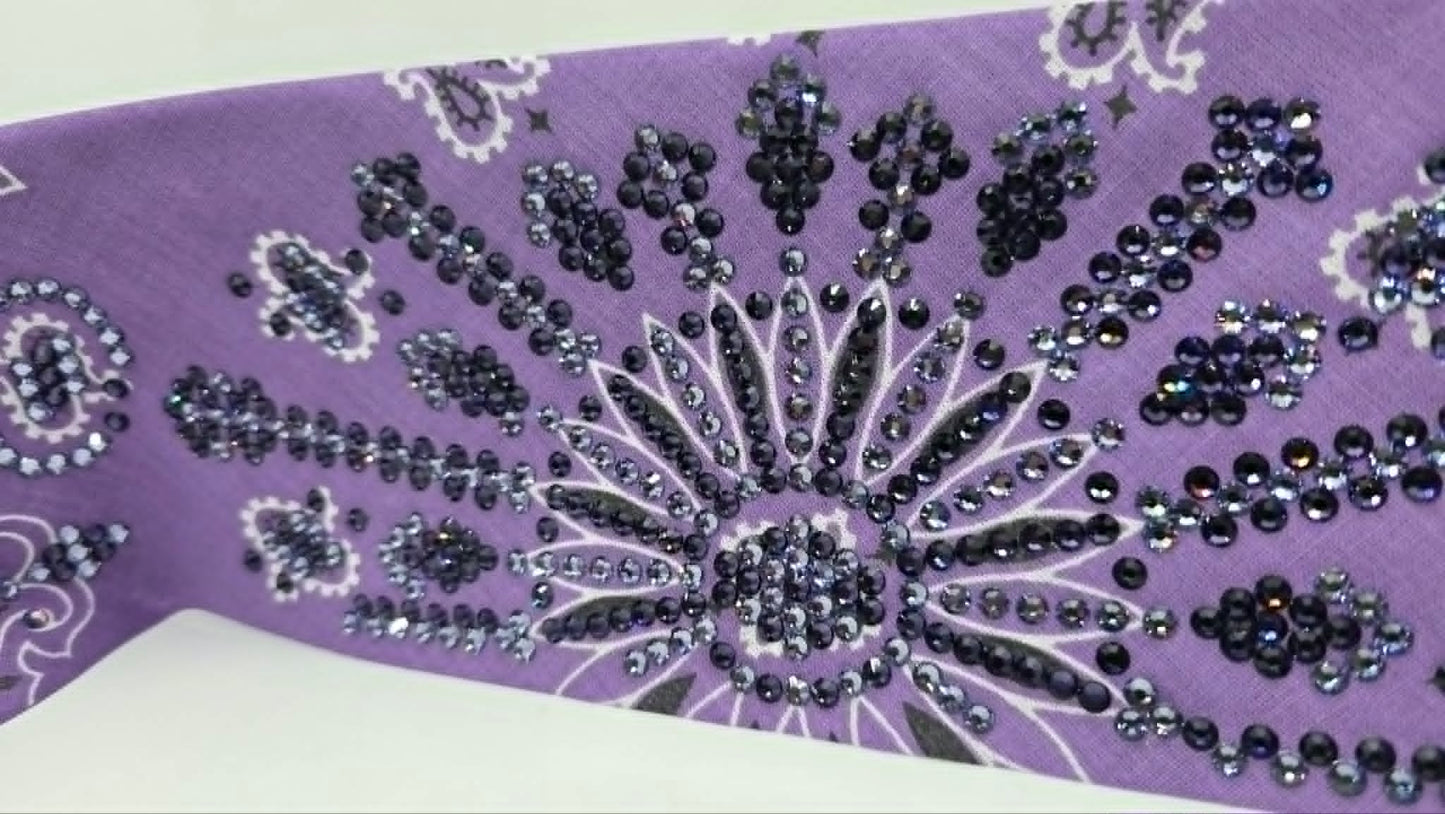 Super LeeAnnette Lavender Paisley Bandana with Purple Velvet and Lavender Austrian Crystals (S48171)