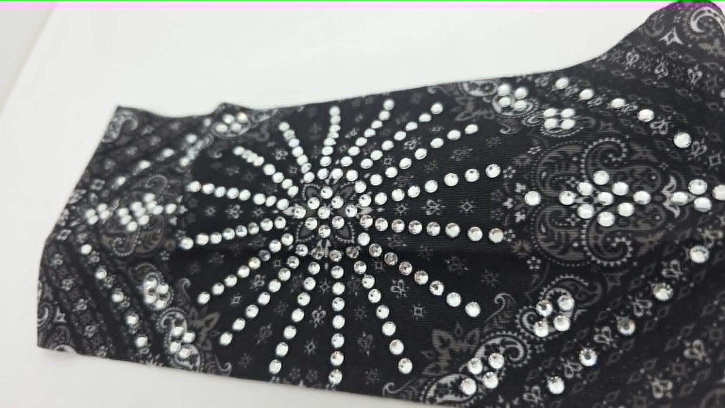 Stretchy Headband Black with Clear Crystals (Sku5481)