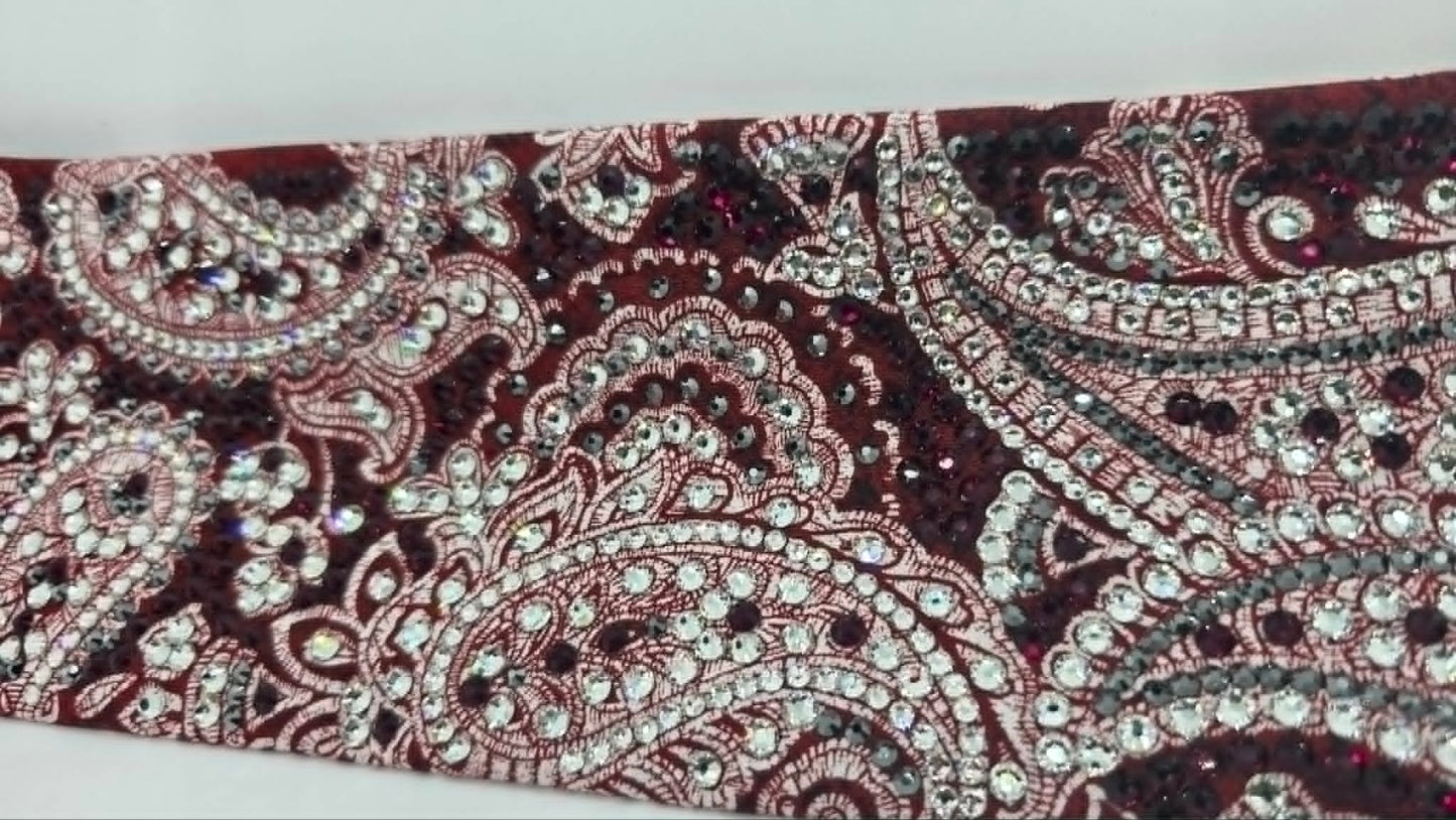 Super Duper LeeAnnette Victorian Deep Red Victorian Paisley Scroll Bandana with Light Red and Diamond Clear Austrian Crystals (D49500)