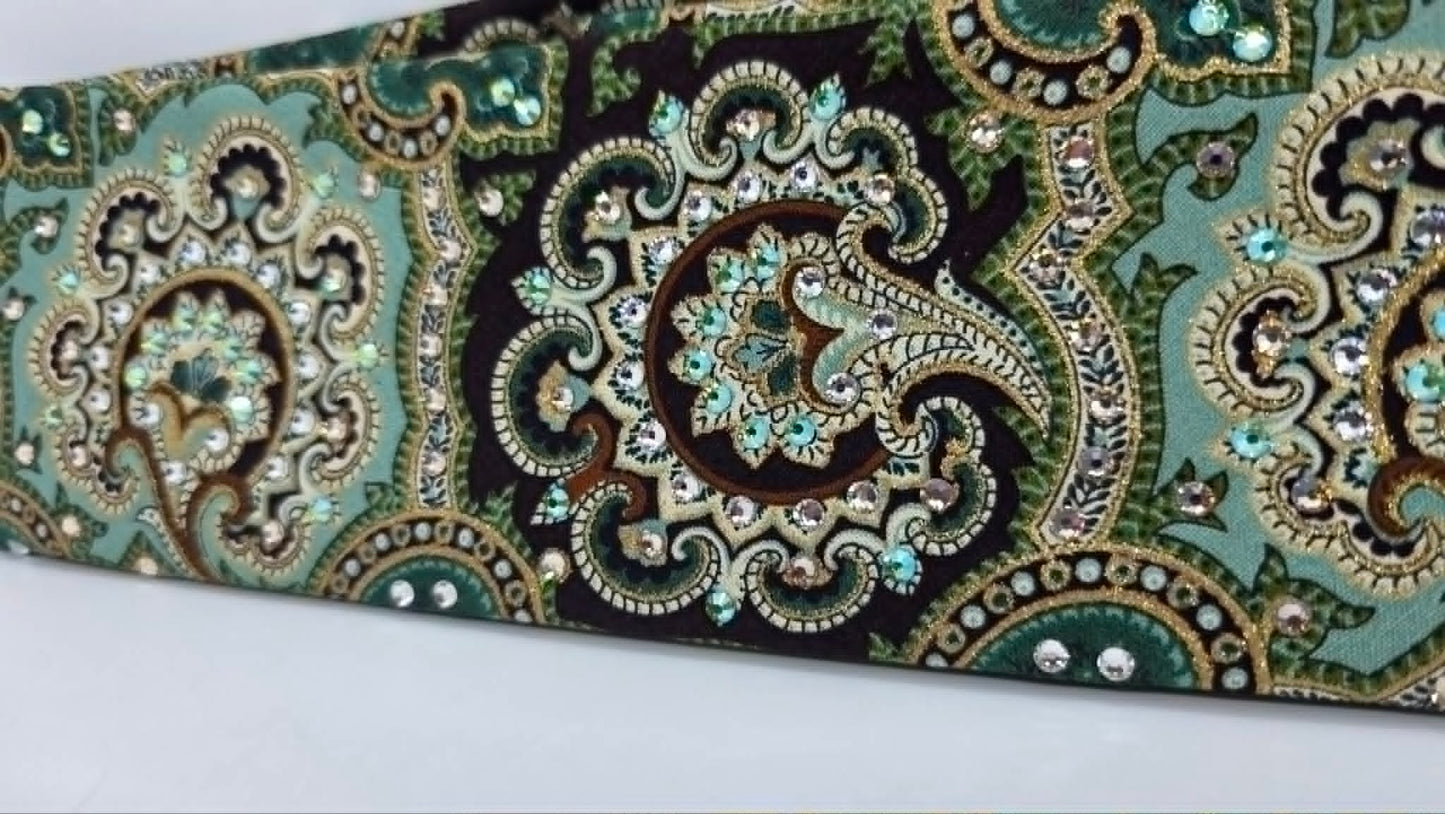 Royal Green Bandana with Peridot Shimmer, Honey and Diamond Clear Austrian Crystals (E60148)