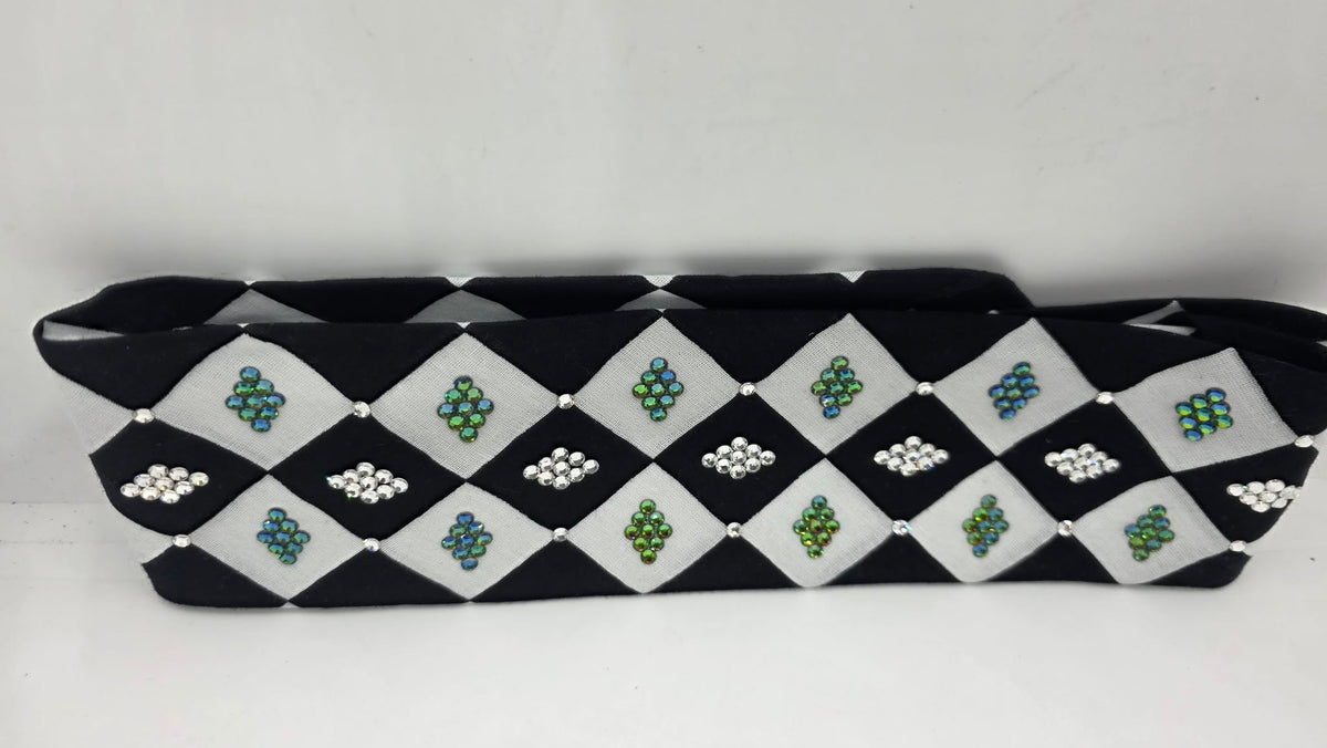 Black and White Checker Bandana with Vitrail and Diamond Clear Austrian Crystals (E60158)
