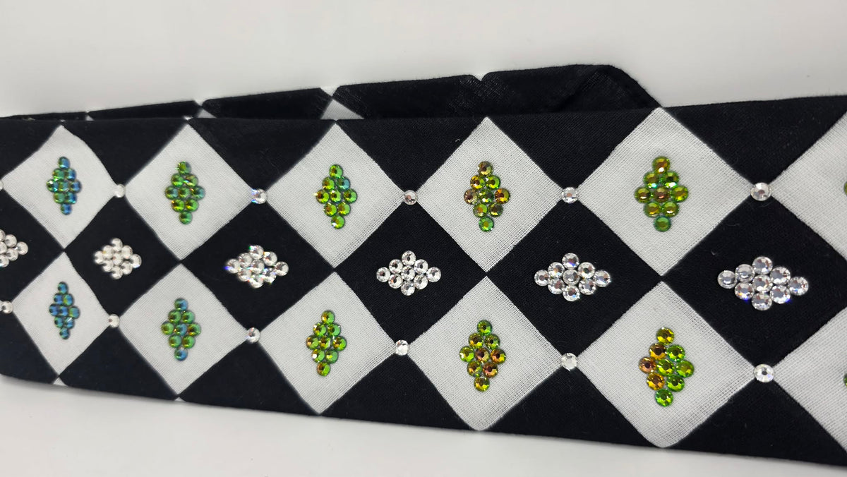 Black and White Checker Bandana with Vitrail and Diamond Clear Austrian Crystals (E60158)