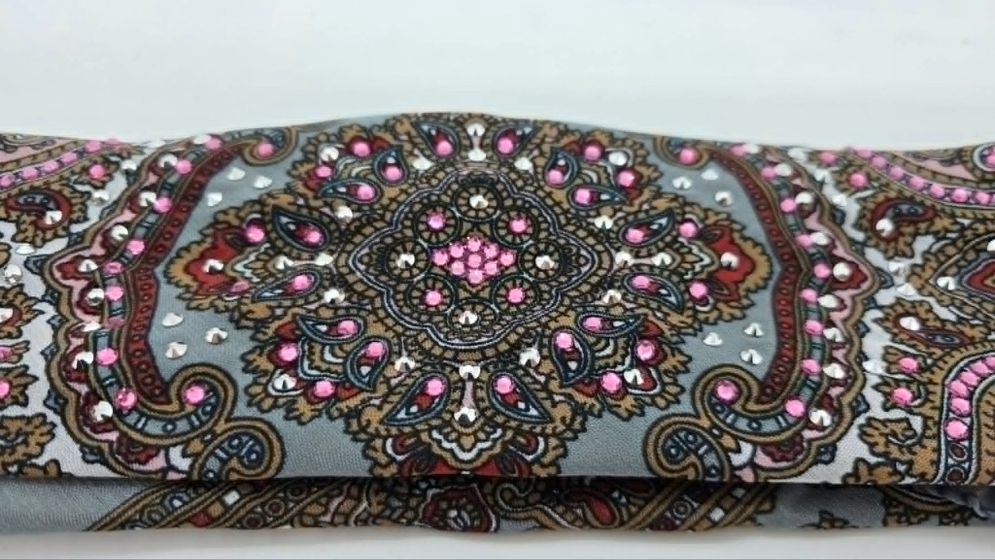 Grey Scarf with Rose and Chrome Austrian Crystals (LS30007)