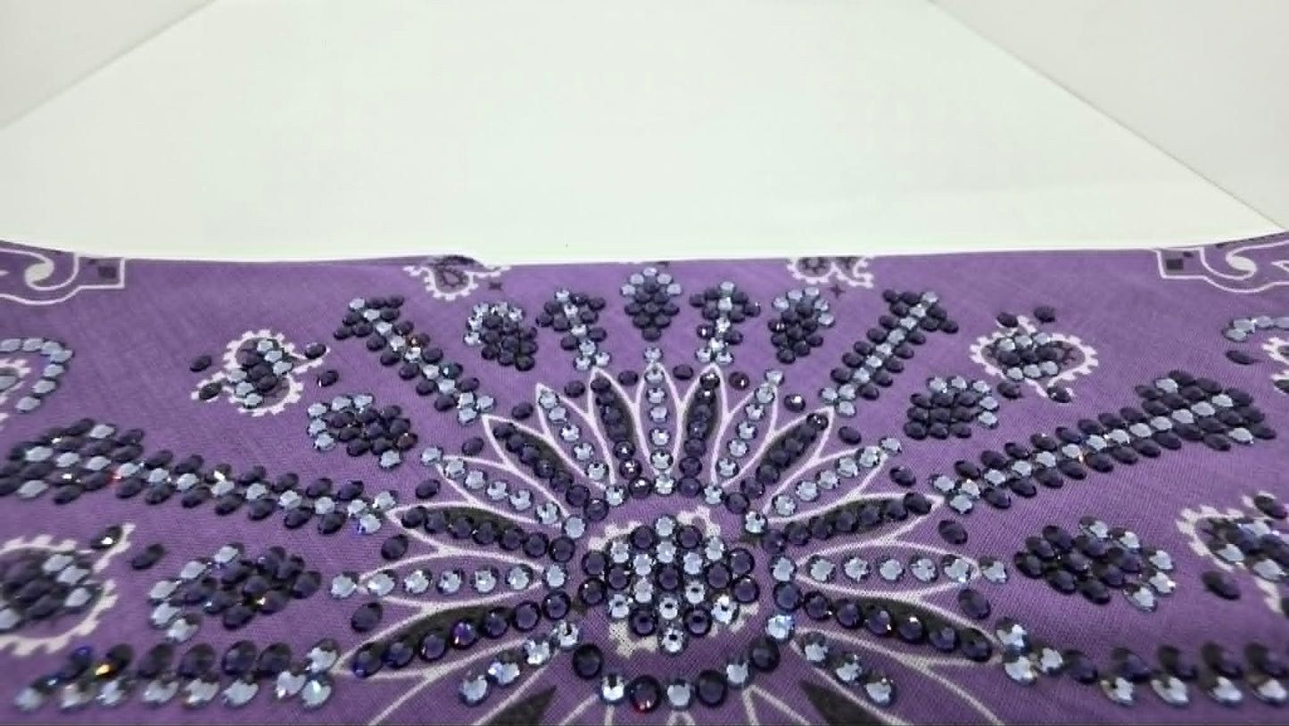 Super LeeAnnette Lavender Paisley Bandana with Purple Velvet and Lavender Austrian Crystals (S48171)