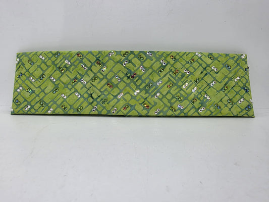 EXTRA BLING -Green Bandana with Vitrail Medium and Diamond Clear Austrian Crystals (sku6370)
