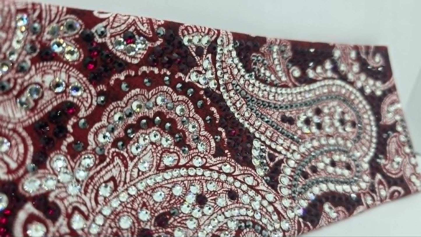 Super Duper LeeAnnette Victorian Deep Red Victorian Paisley Scroll Bandana with Light Red and Diamond Clear Austrian Crystals (D49500)
