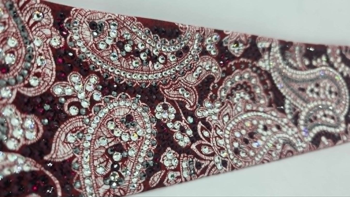 Super Duper LeeAnnette Victorian Deep Red Victorian Paisley Scroll Bandana with Light Red and Diamond Clear Austrian Crystals (D49500)