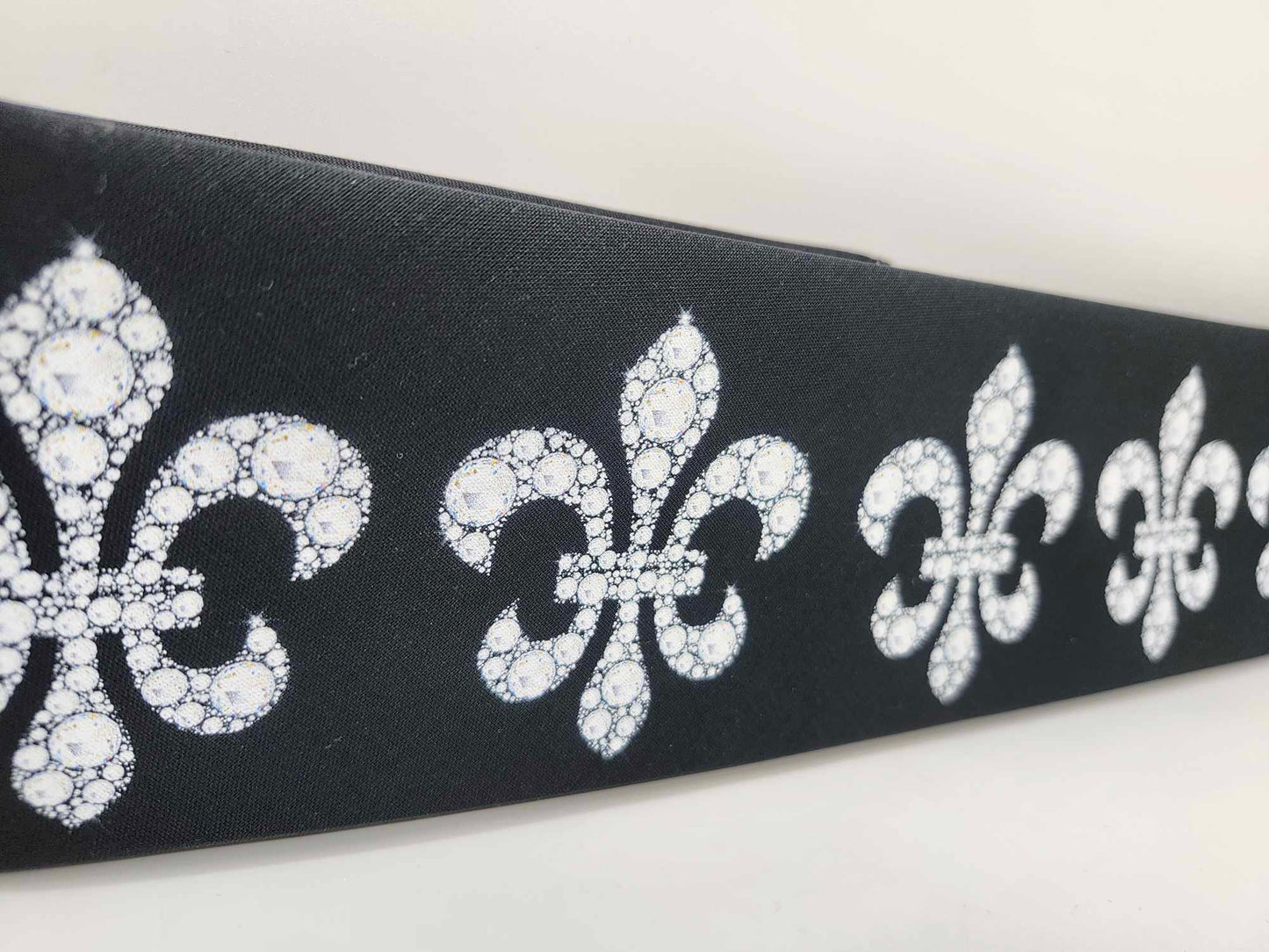 Plain Fleur-de-lis Bandana (Sku8530)