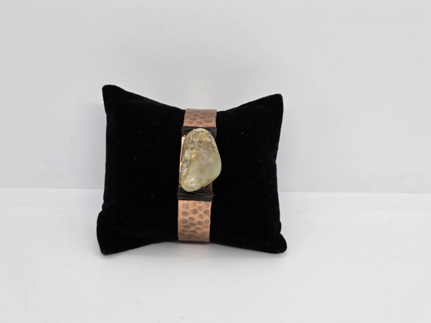 Banjara Hammered Stone Cuff Bracelet with Stone (sku8970m)