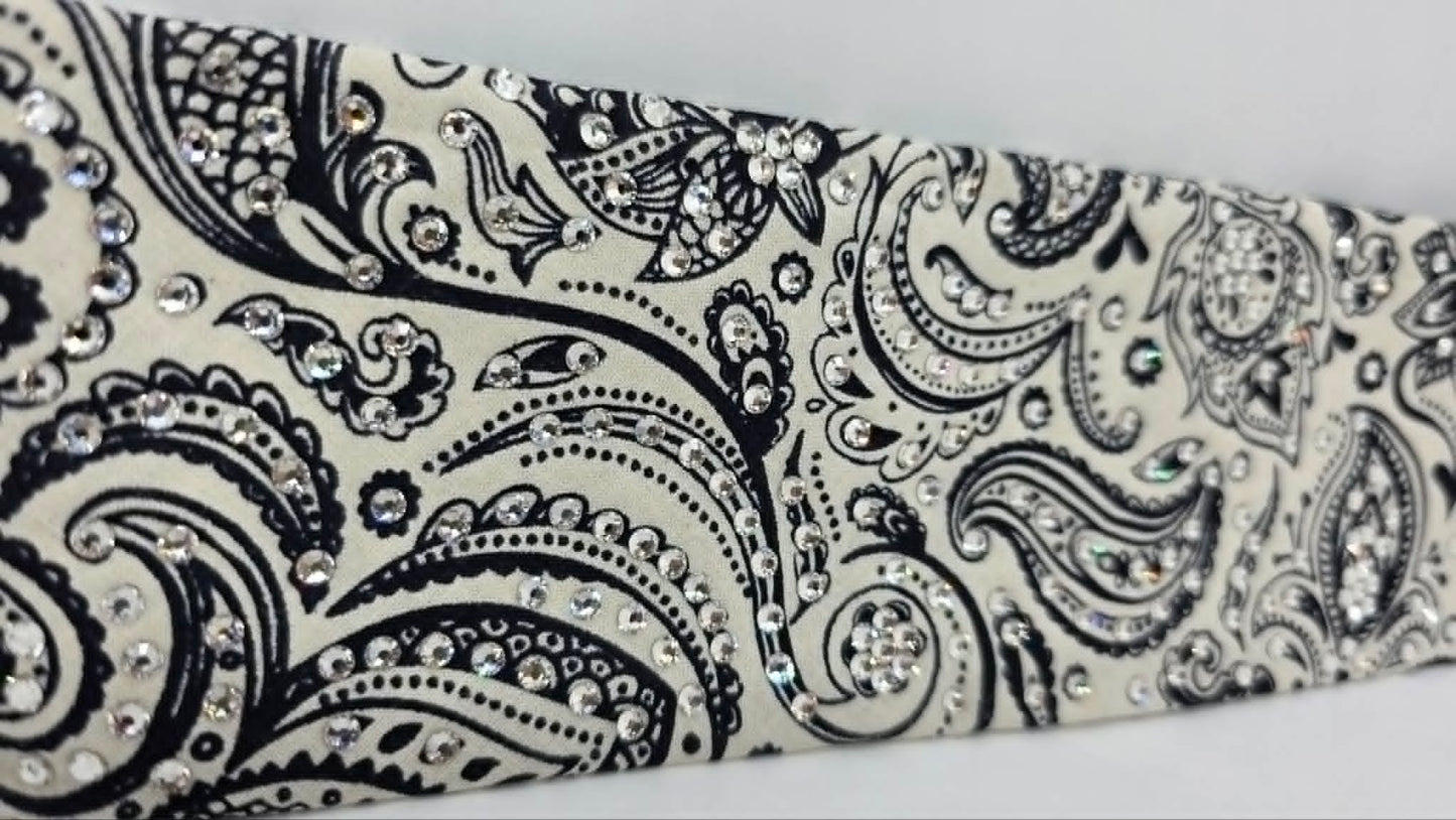 LeeAnnette Navy on Cream Paisley Bandana with Diamond Clear Austrian Crystals (L40238)