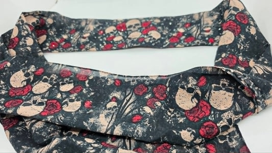 Long Skull and Roses Strip with Red and Black Austrian Crystals (LS30010)