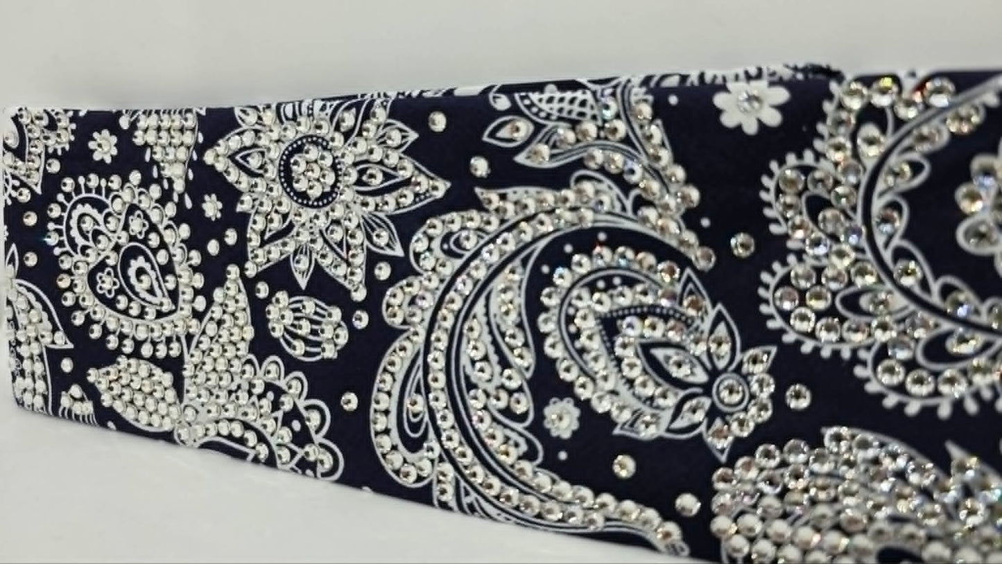 Super LeeAnnette White on Blue Paisley Bandana with Diamond Clear Austrian Crystals (S48150)