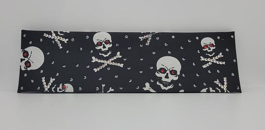 Skull and Crossbones with Red Eyes, Black and Diamond Clear Austrian Crystals (Sku1444)