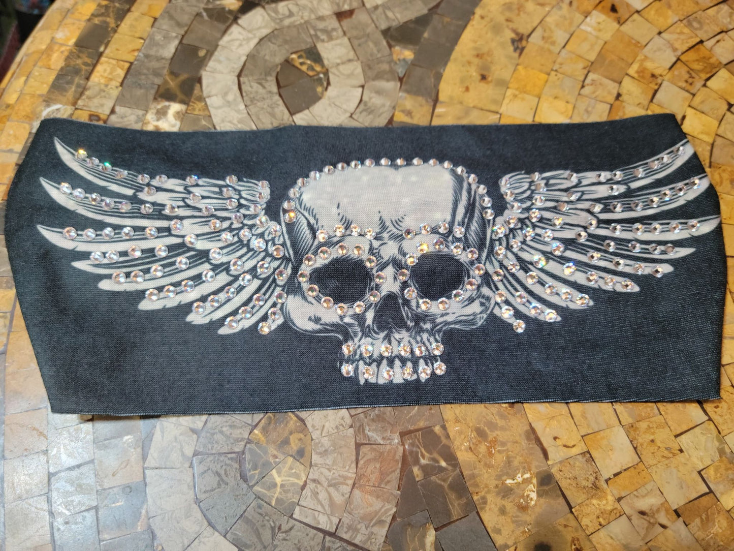 Stretchy Headband Grey Skull with Wings with Diamond Clear Crystals (Sku5201)