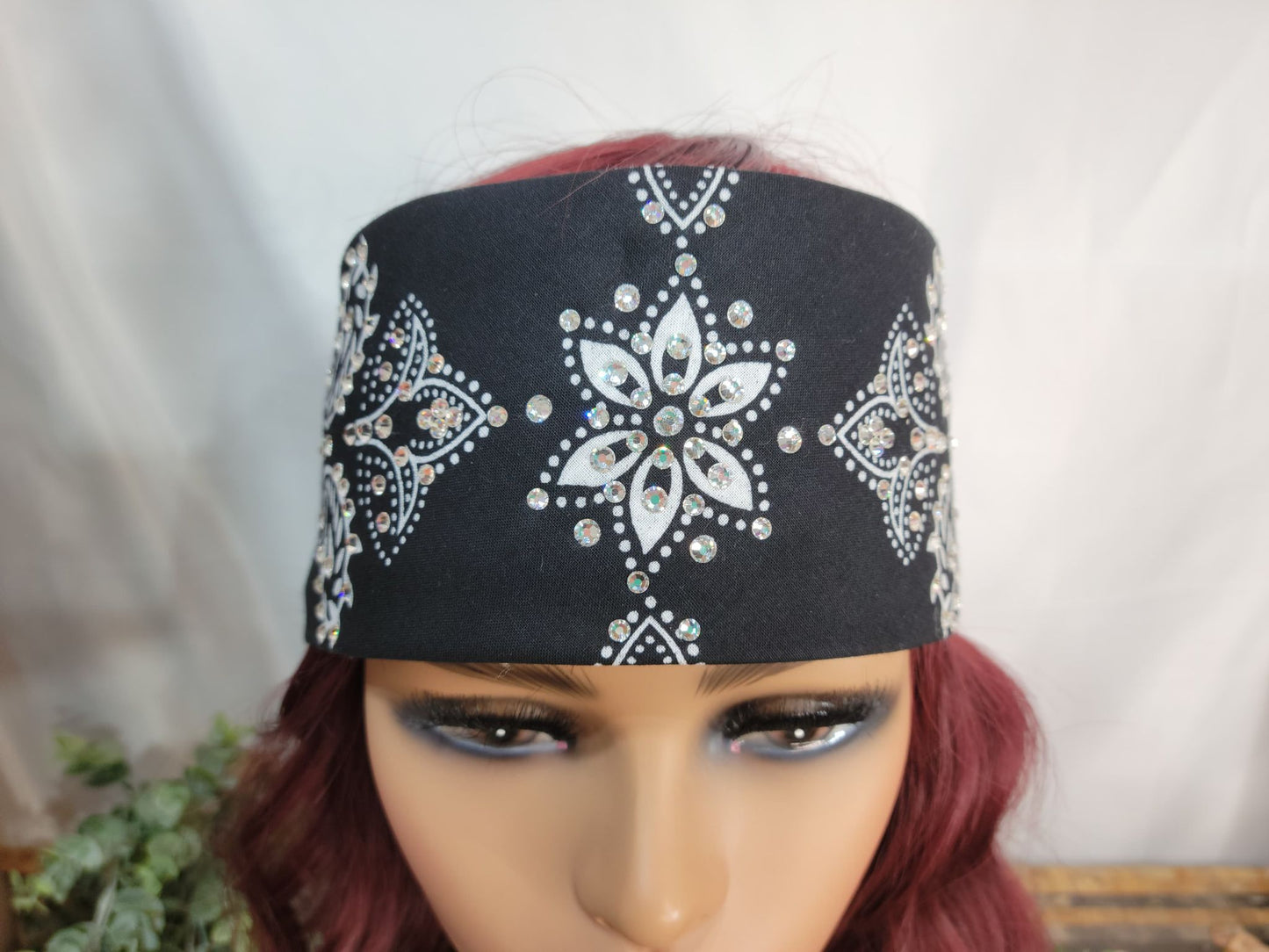 Black Flower Paisley with Diamond Clear Austrian Crystals (Sku2551)